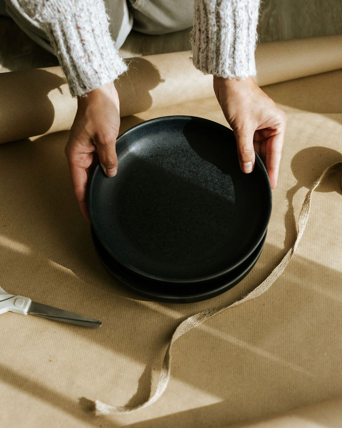 Faro pasta plate matt black blue