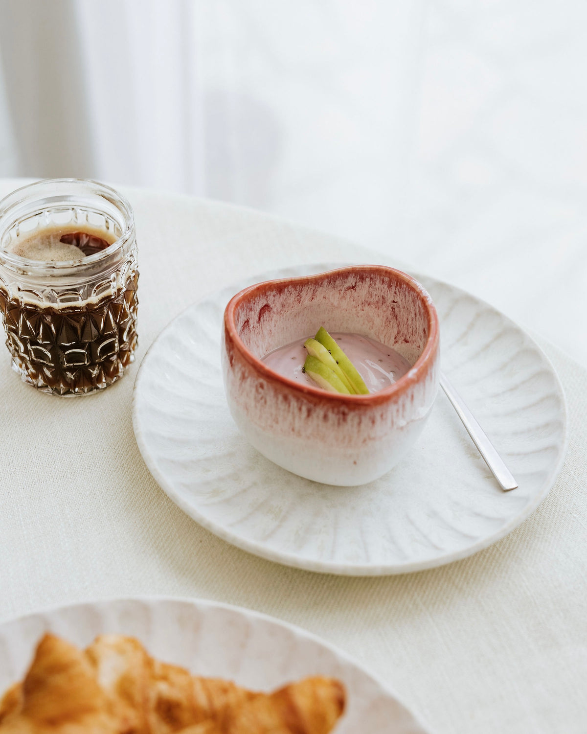 Amora Becher Magenta