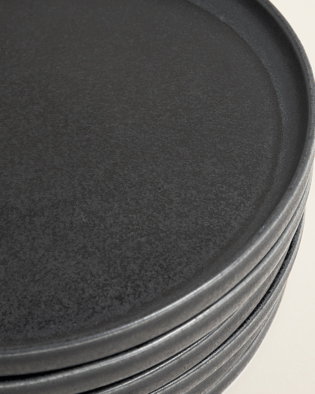 Faro plate small matte black-blue
