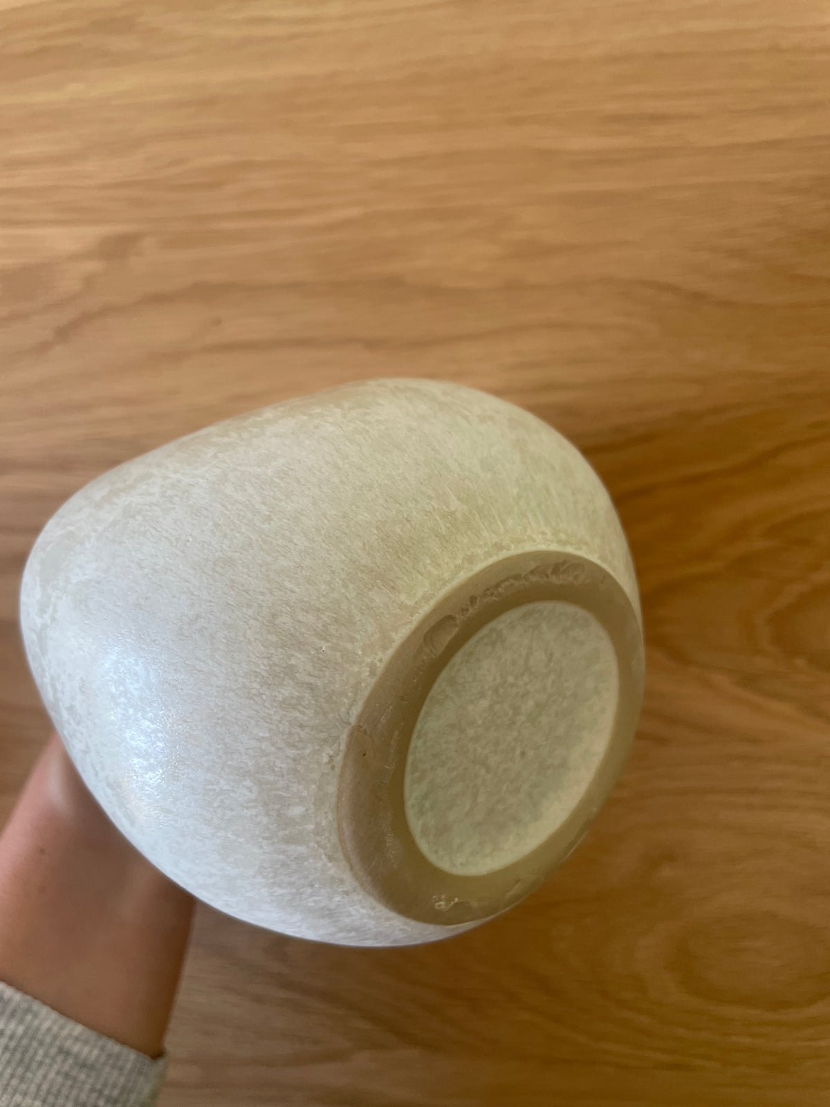 Amora Becher Mattweiß Creme Imperfections